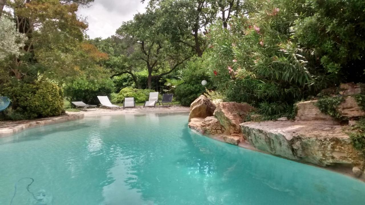 Bed and Breakfast La Bousquatiere Piolenc Екстер'єр фото
