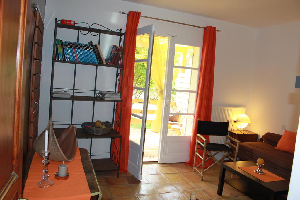 Bed and Breakfast La Bousquatiere Piolenc Номер фото