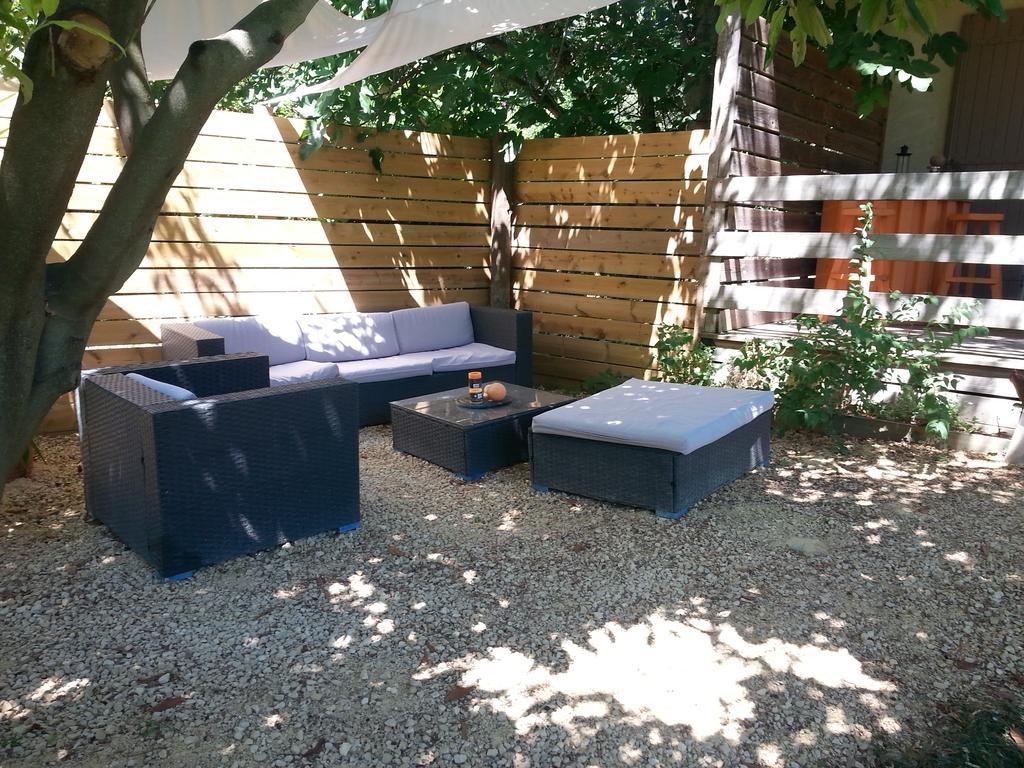 Bed and Breakfast La Bousquatiere Piolenc Екстер'єр фото